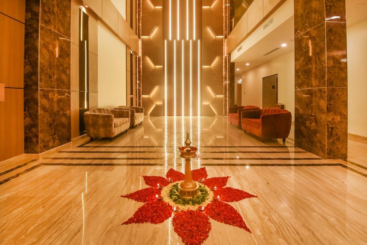 Emerald Clarks Inn Suites Maisur Dış mekan fotoğraf